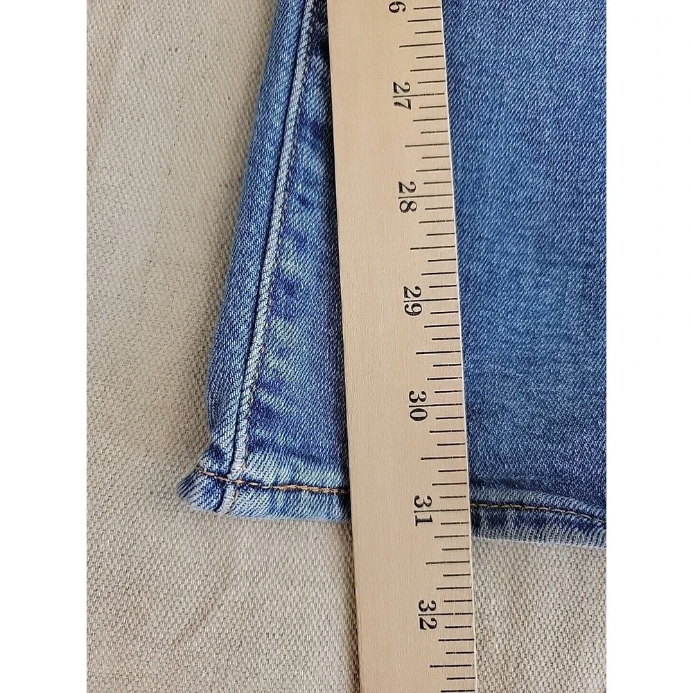Levi's 501 Original Fit Jeans Mens 38x32 Light Wash Blue Button Fly Straight Leg